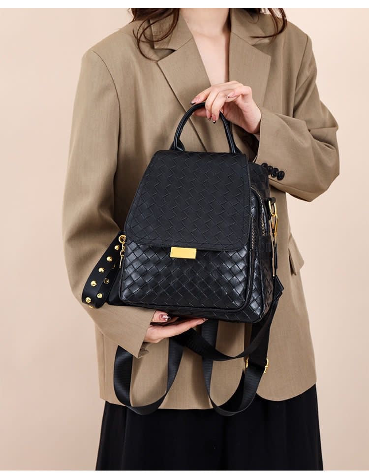 Daina Bagpack