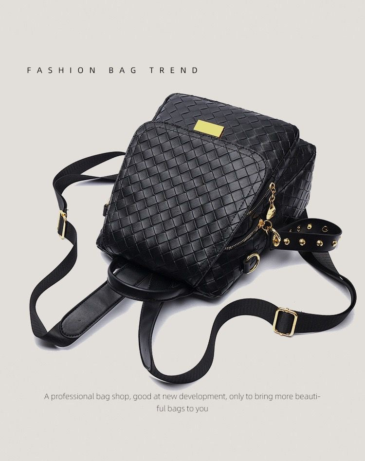 Daina Bagpack